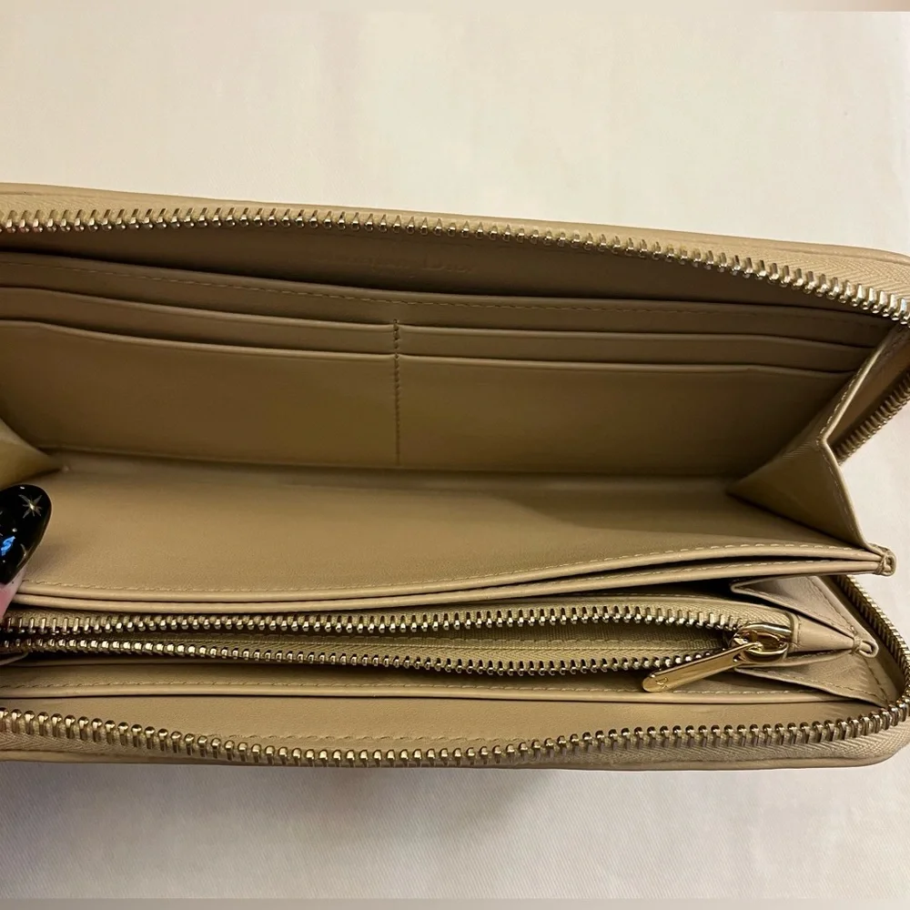 Lady Dior Voyageurs Beige Cannage Wallet